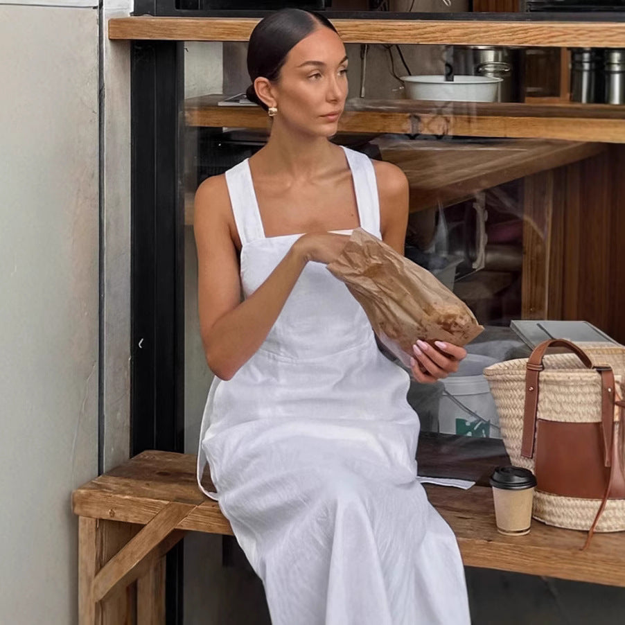 Triss™ | Elegant Bomullsklänning med Smala Band & Öppen Rygg